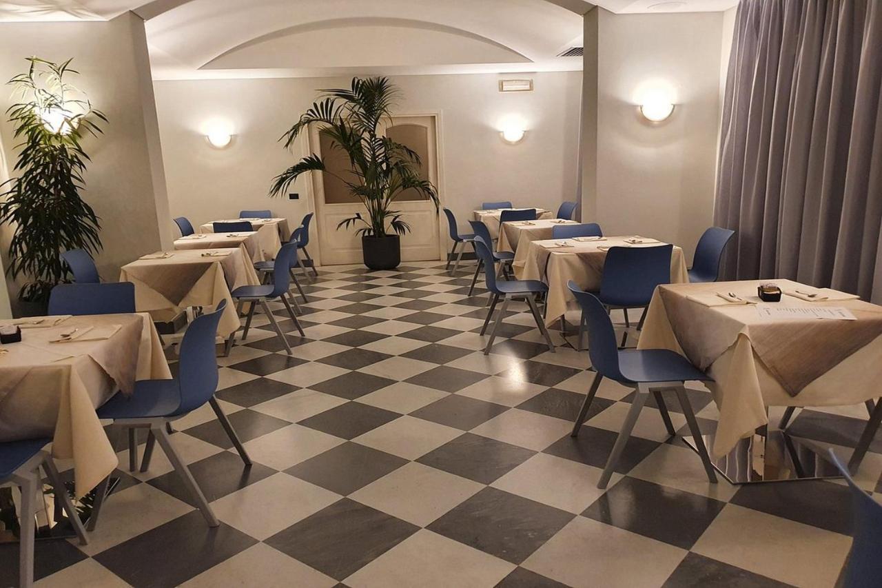 Hotel Azzano Decimo Esterno foto