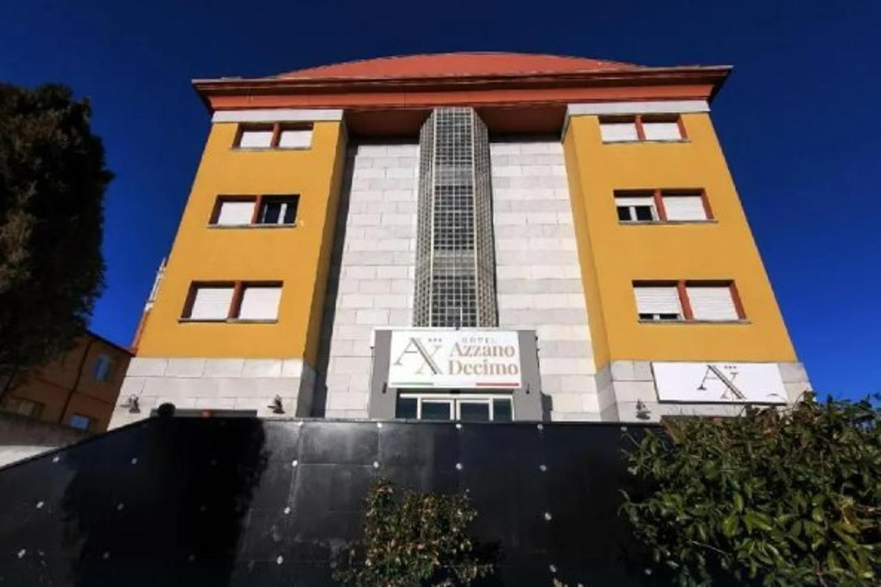 Hotel Azzano Decimo Esterno foto